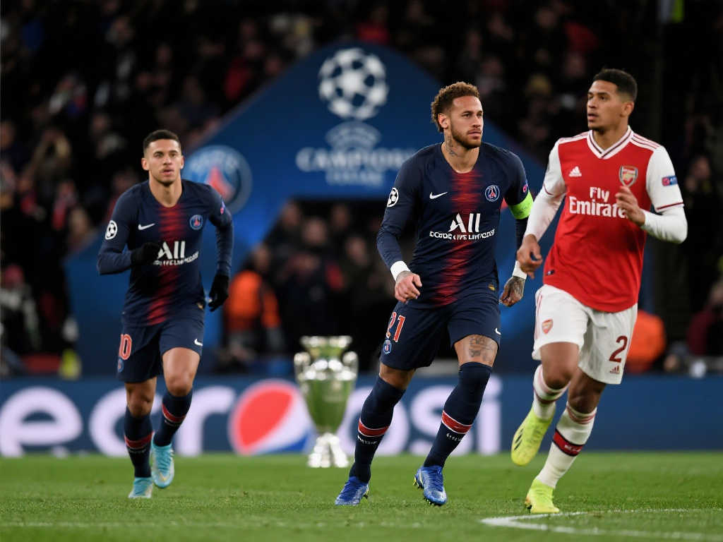 也展示了足 也展示了足